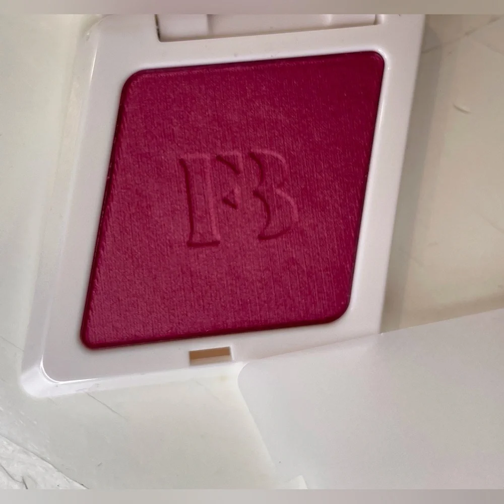 Fenty Beauty New‎ Cheeks Suede Powder Blush Summertime Wine 04